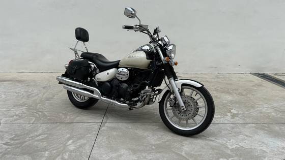 DAFRA HORIZON 250 